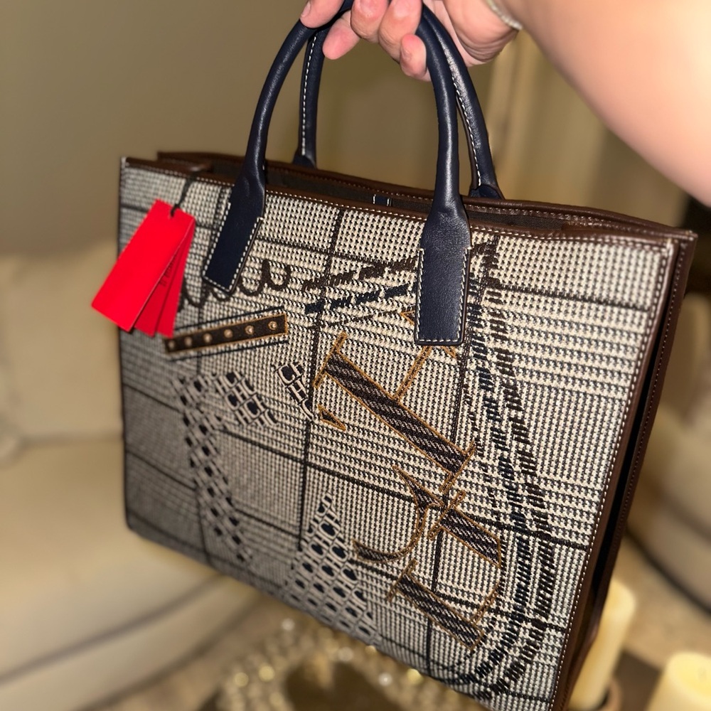 Carolina Herrera Shopping Bag NWT
